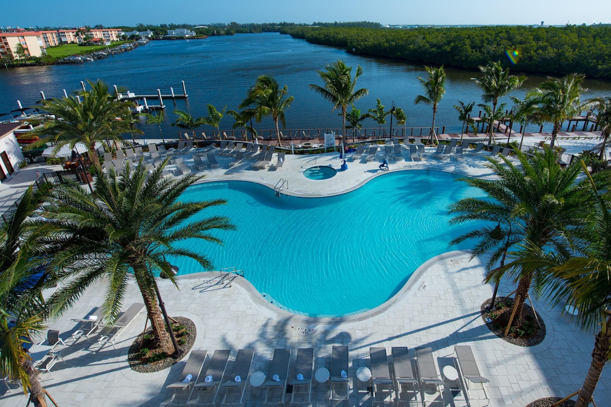 Hyatt House Naples 5Th Avenue Hotel Exterior photo