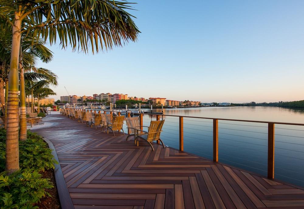 Hyatt House Naples 5Th Avenue Hotel Exterior photo