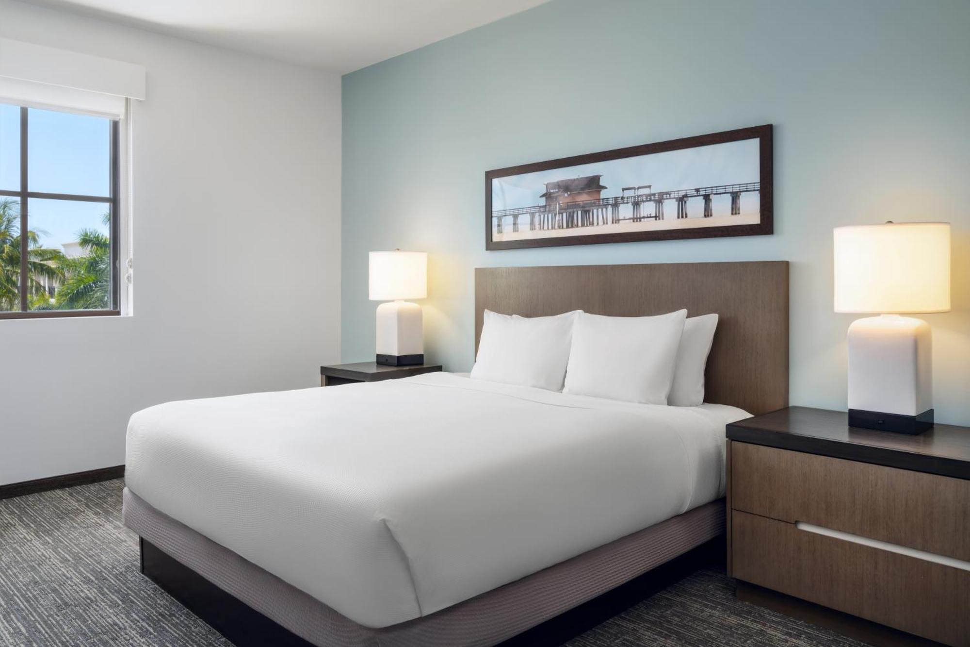 Hyatt House Naples 5Th Avenue Hotel Exterior photo