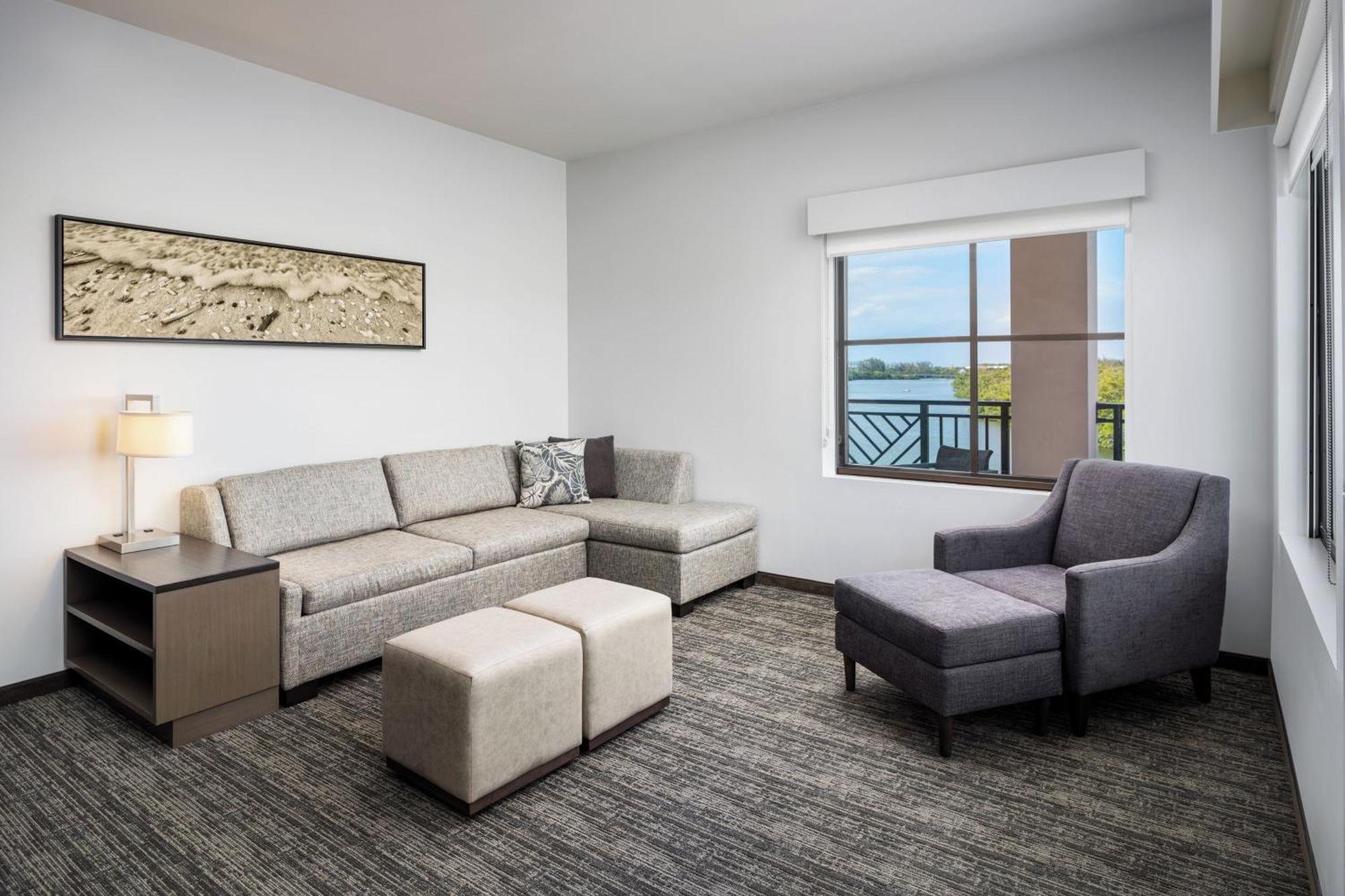 Hyatt House Naples 5Th Avenue Hotel Exterior photo